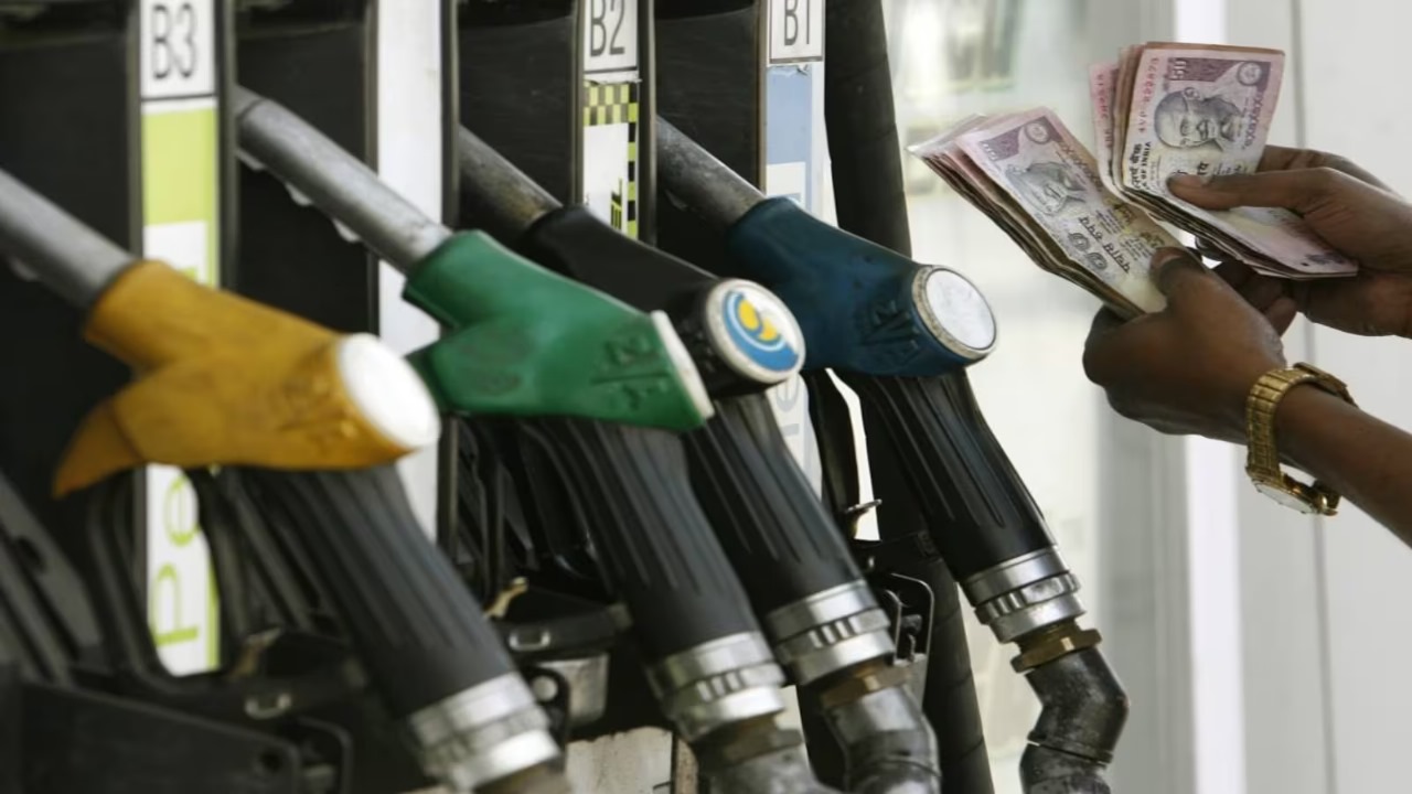 Petrol Diesel Price: चुनाव से पहले पेट्रोल-डीजल के दामों में कटौती